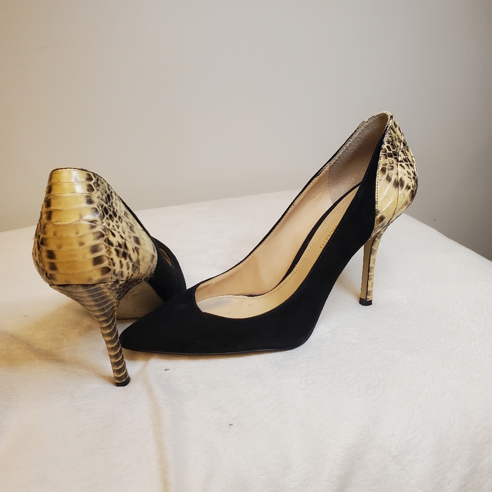Enzo Angiolini / black suede and snake print pointed toe heels. Size 8.5